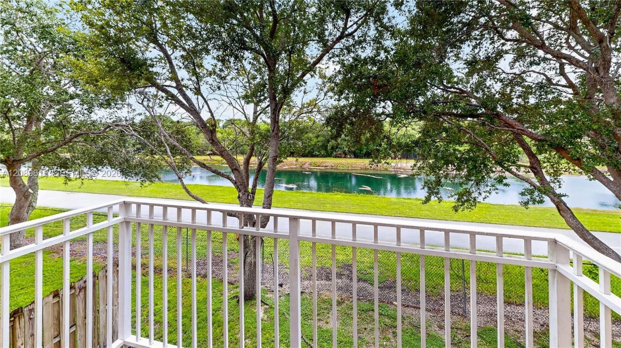 2741 NE 4th St , Unit 202, Homestead, FL 33033 Photo