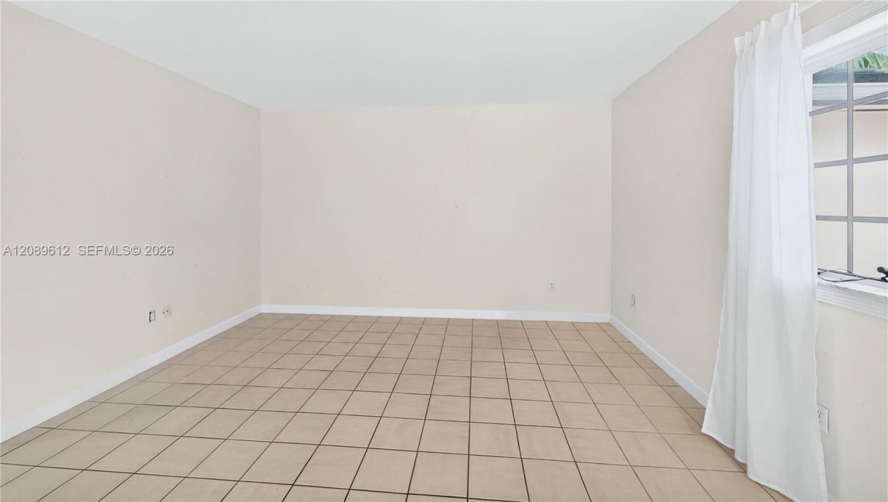 2741 NE 4th St , Unit 202, Homestead, FL 33033 Photo