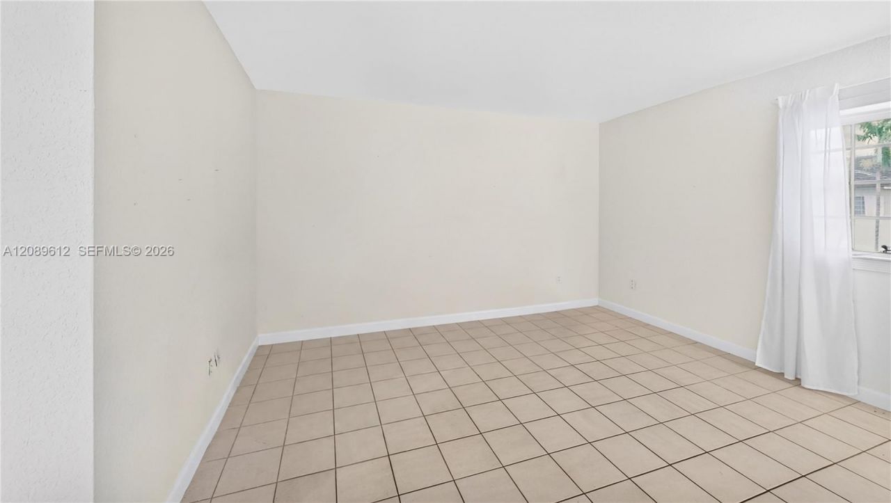2741 NE 4th St , Unit 202, Homestead, FL 33033 Photo