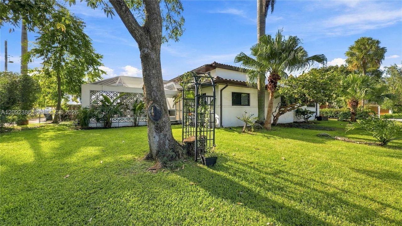 3202 Harrison St, Hollywood, FL 33021 Photo