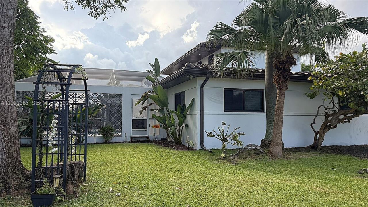 3202 Harrison St, Hollywood, FL 33021 Photo