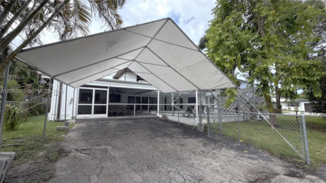 3202 Harrison St, Hollywood, FL 33021 Photo