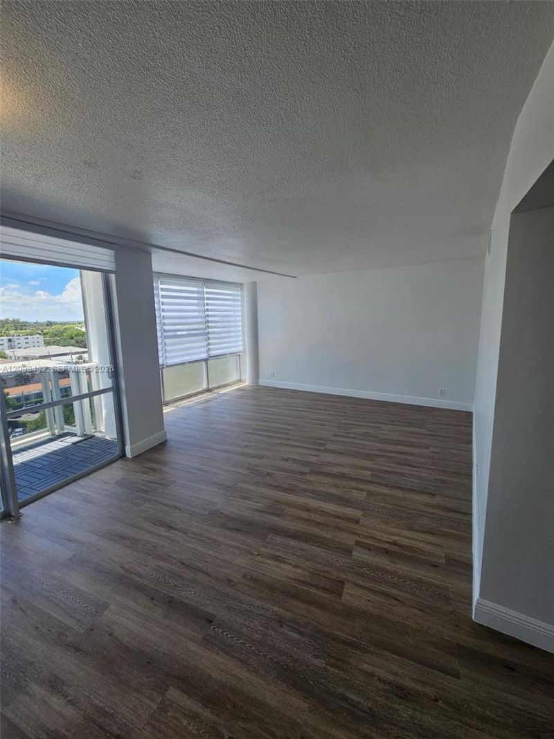900 Bay Dr, Unit 721, Miami Beach, FL 33141 Photo