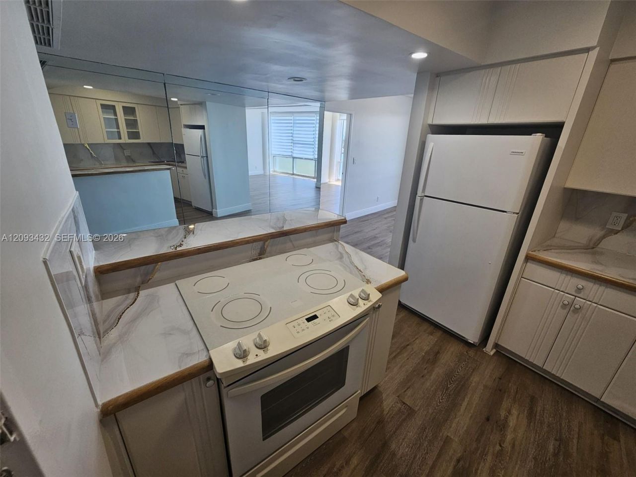 900 Bay Dr, Unit 721, Miami Beach, FL 33141 Photo