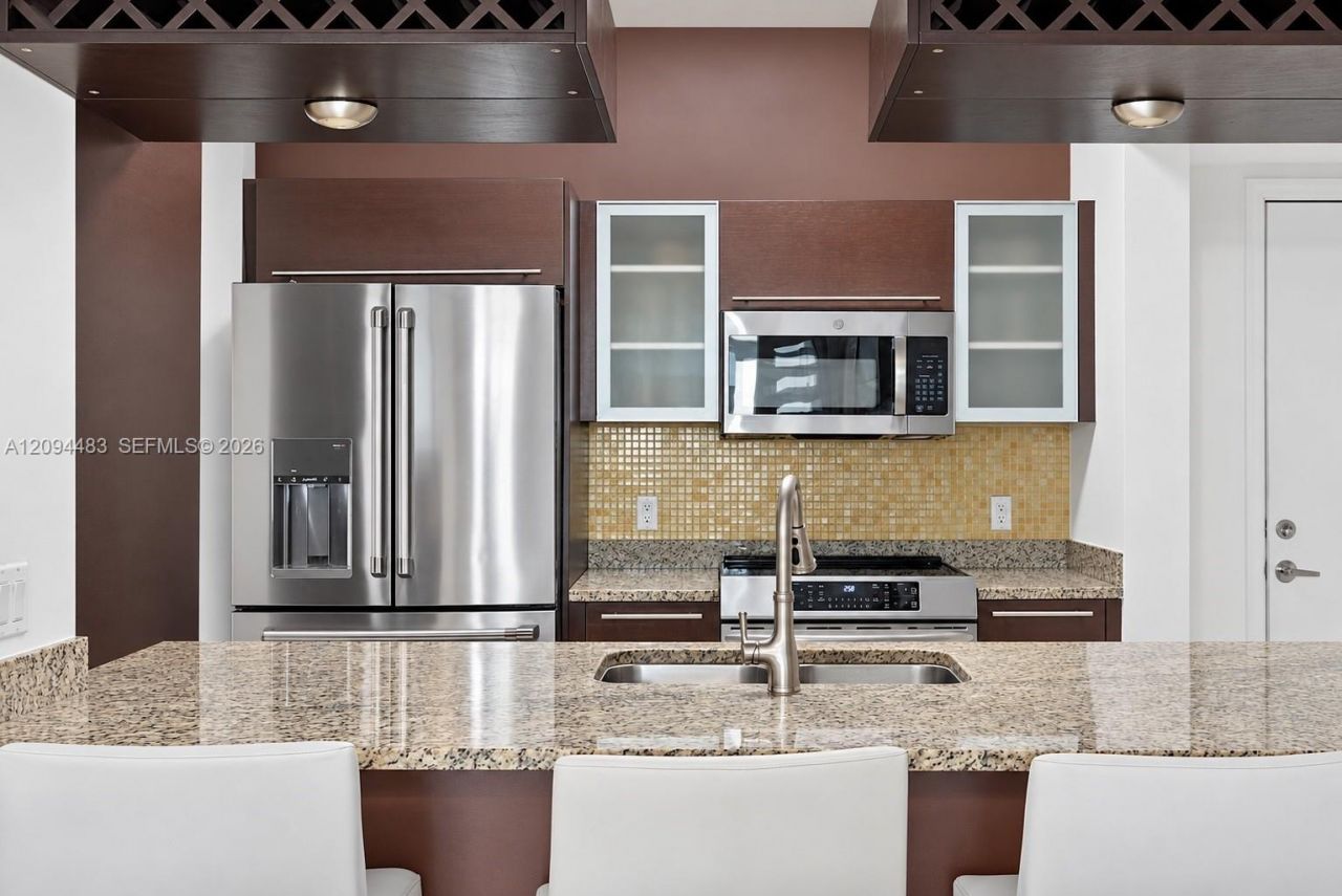 951 Brickell Ave , Unit 605, Miami, FL 33131 Photo