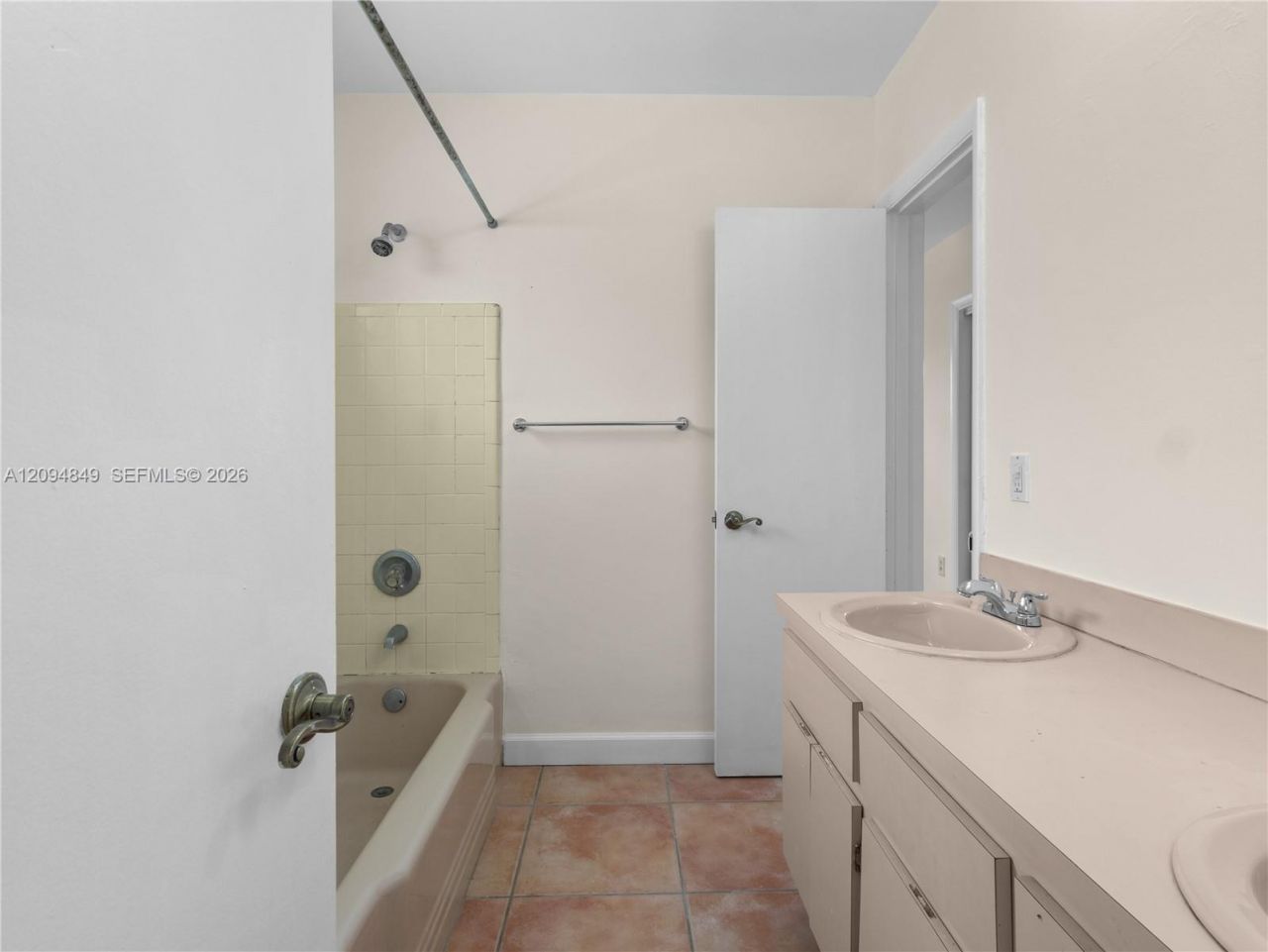 9360 SW 25th St , Miami, FL 33165 Photo