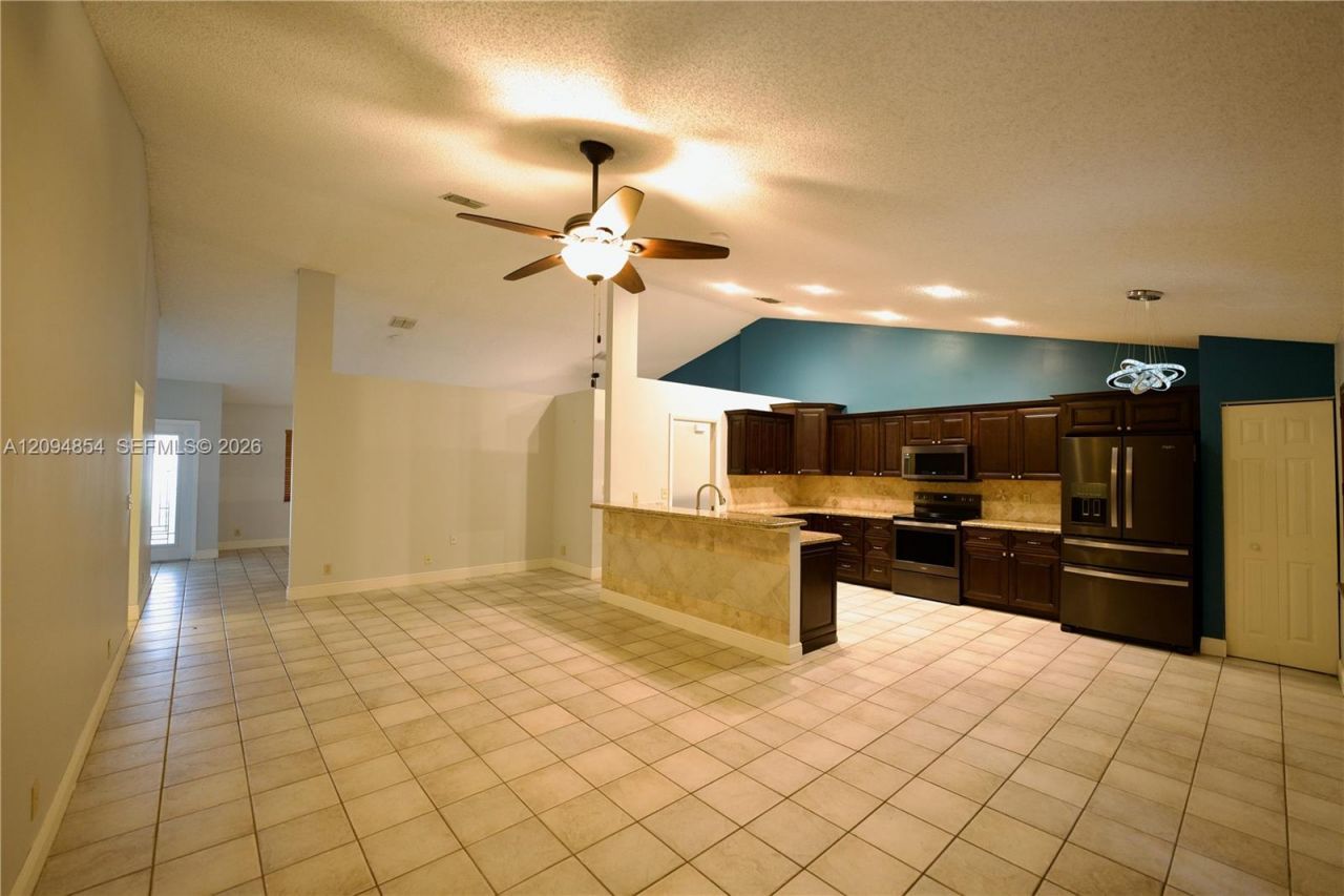 9135 S Southern Orchard Rd S , Unit 9135, Davie, FL 33328 Photo