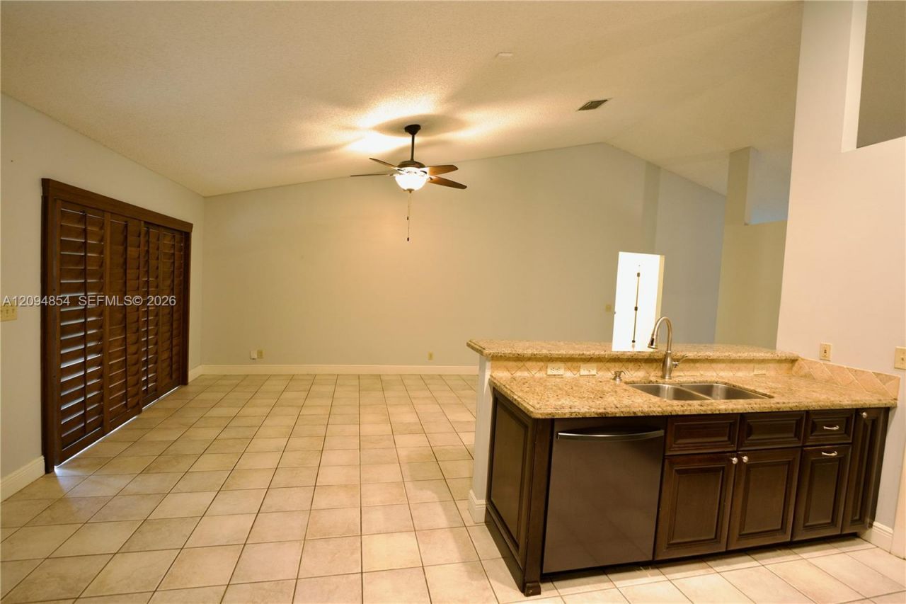 9135 S Southern Orchard Rd S , Unit 9135, Davie, FL 33328 Photo