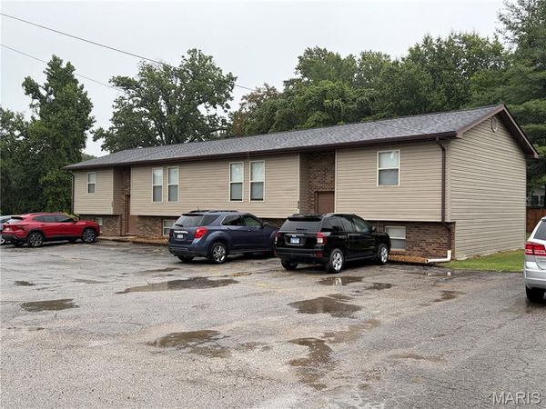 20-22 Carol Drive, Collinsville, IL 62234