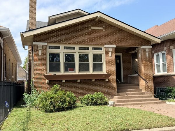 8118 S Saint Lawrence Avenue, Chicago, IL 60619