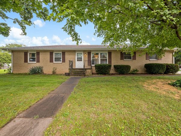 201 Marlane Drive , Alpha, IL 61413