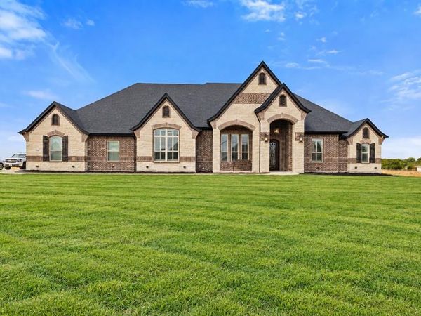 3338 Howard Road , Waxahachie, TX 75165