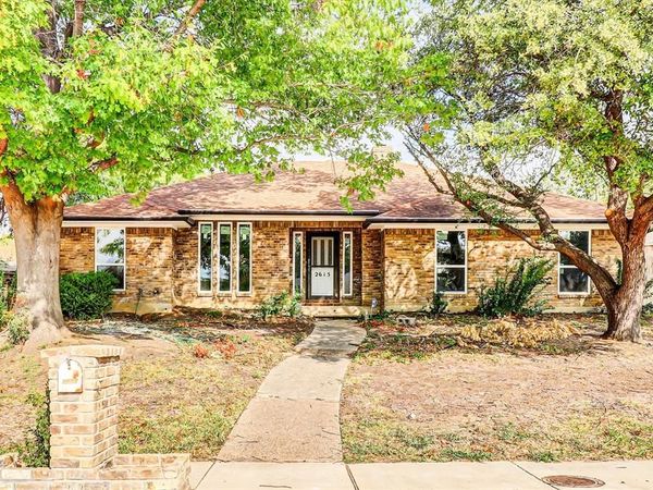 2615 Dove Creek Lane , Carrollton, TX 75006