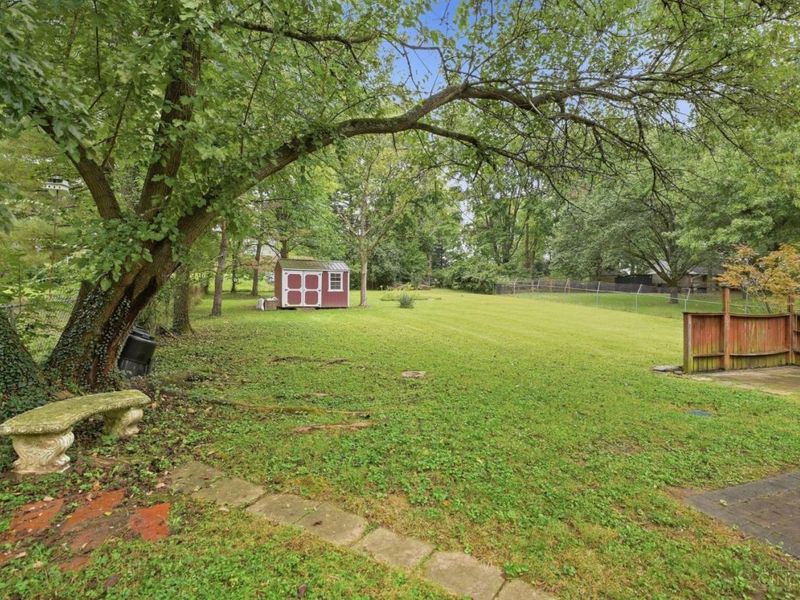 1037 Markley Road, Anderson Township, OH 45230 Photo 11