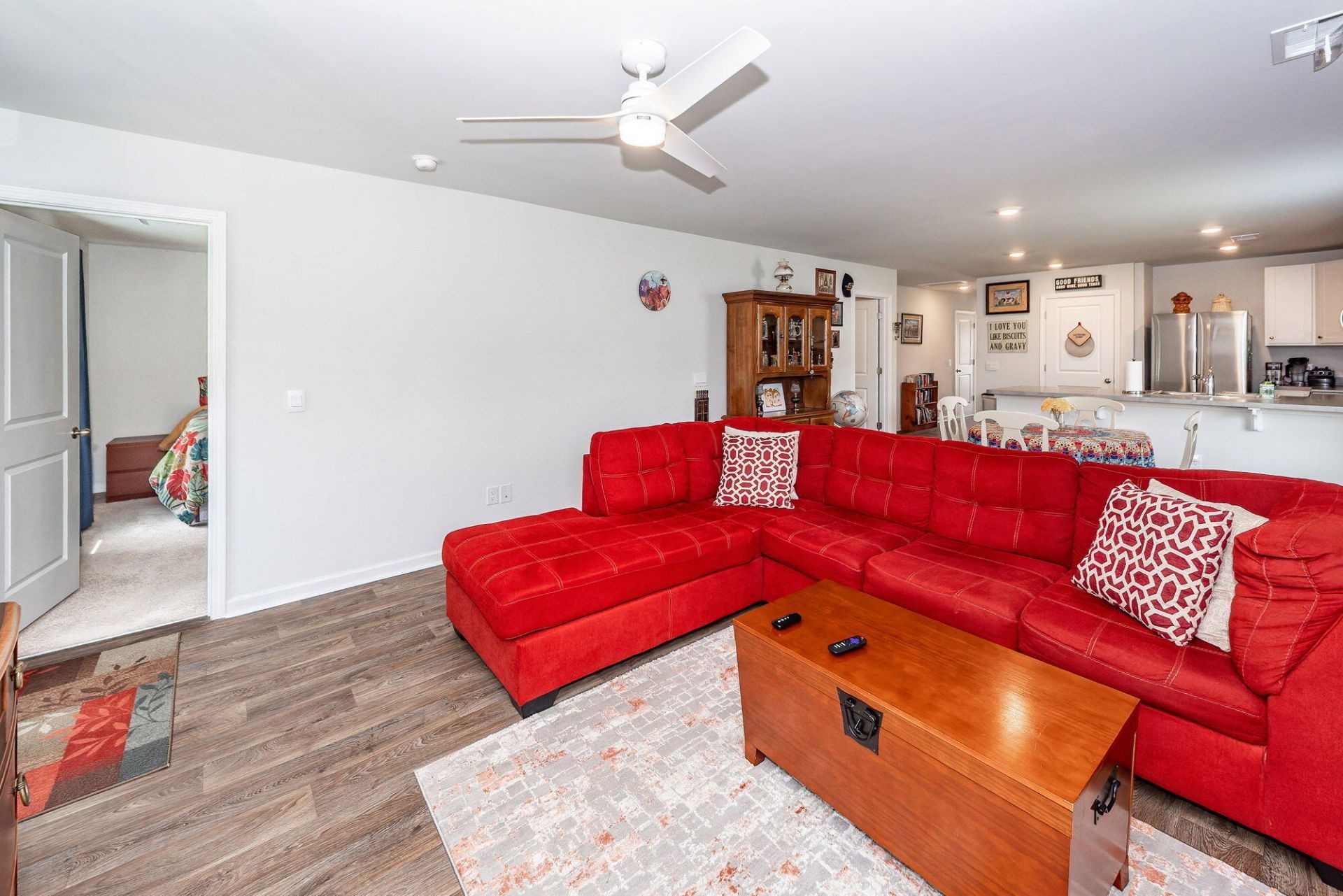 506 Shady Maple Street Photo 4