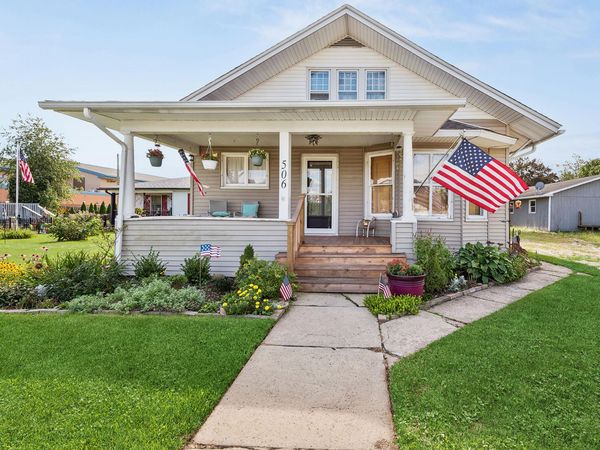 506 W 11th Street , La Porte, IN 46350