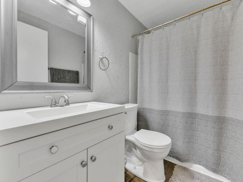 2815 Avati Drive , Columbus, OH 43207 Photo 20