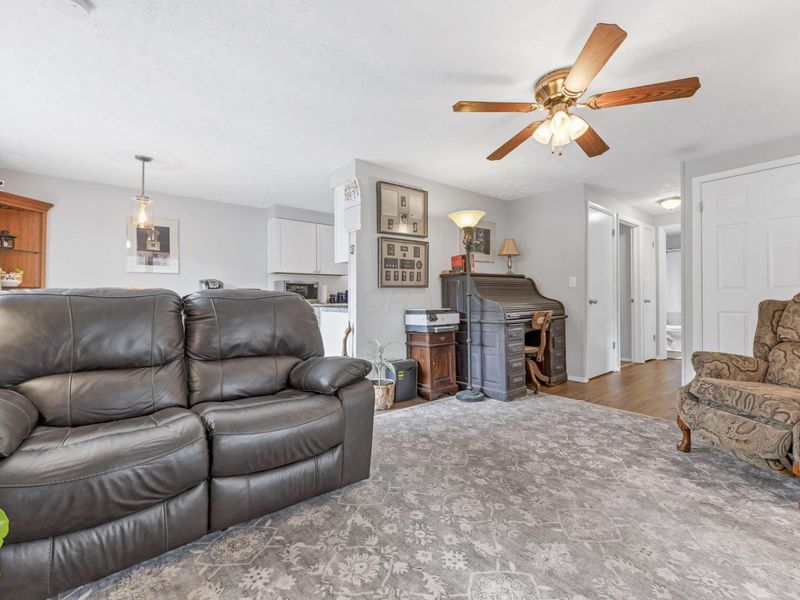 2815 Avati Drive , Columbus, OH 43207 Photo 7