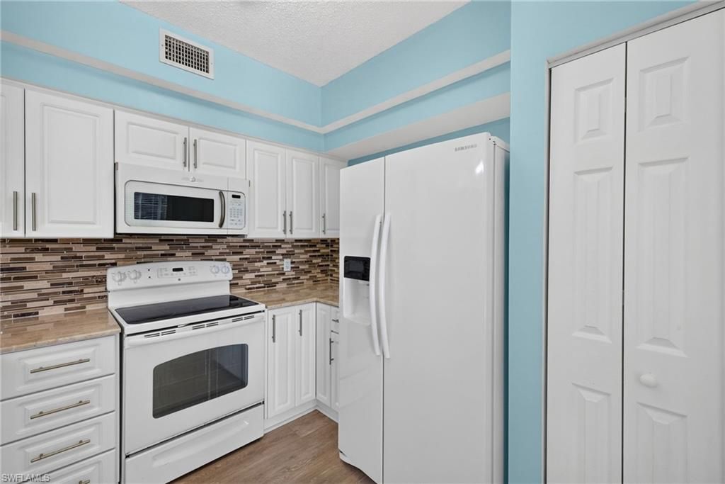 1225 Reserve Way , Unit 203, Naples, FL 34105 Photo