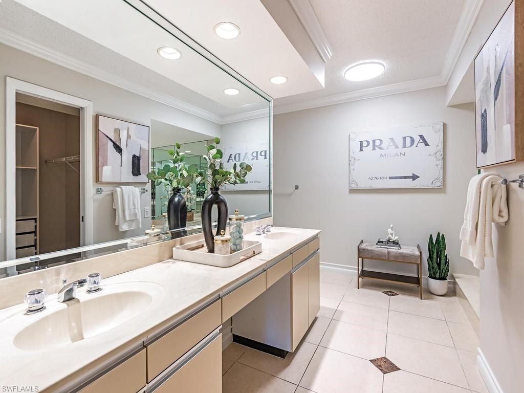 4401 Gulf Shore Blvd N, Unit 604, Naples, FL 34103 Photo