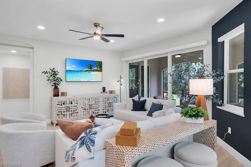 1252 Rialto Way , Unit 102, Naples, FL 34114 Photo