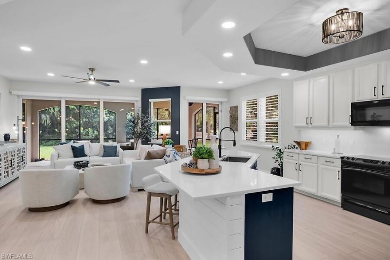 1252 Rialto Way , Unit 102, Naples, FL 34114 Photo