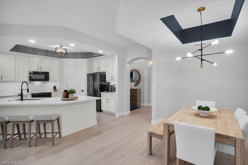 1252 Rialto Way , Unit 102, Naples, FL 34114 Photo