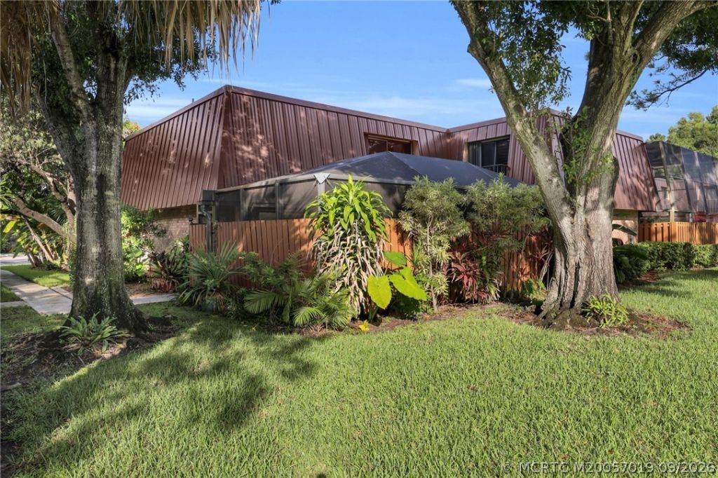 6508 SE Windsong Lane, Stuart, FL 34997 Photo