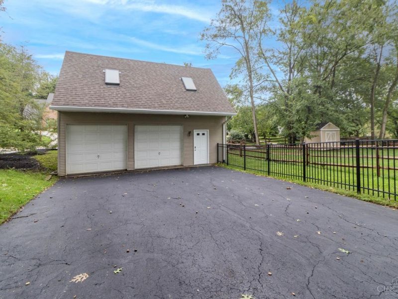 7086 Shawnee Run Road, Madeira, OH 45243 Photo 38