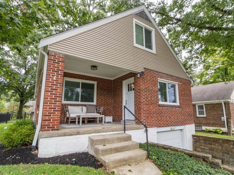 7086 Shawnee Run Road, Madeira, OH 45243 Photo 4