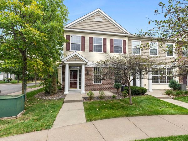 1626 Woodlynn Avenue, Unit 1, Maplewood, MN 55109