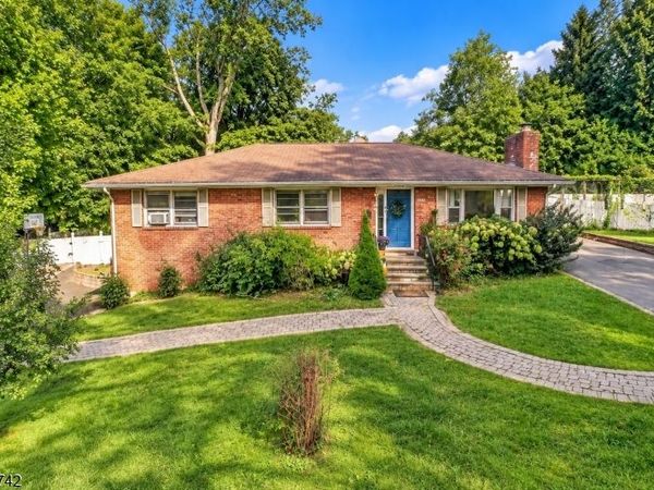 17 Harrison Ave, Long Hill, NJ 07933