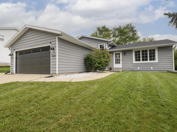 929 Howard STREET, Waukesha, WI 53188