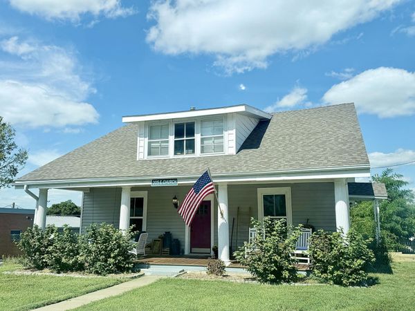 305 E Church Street , Ozark, MO 65721