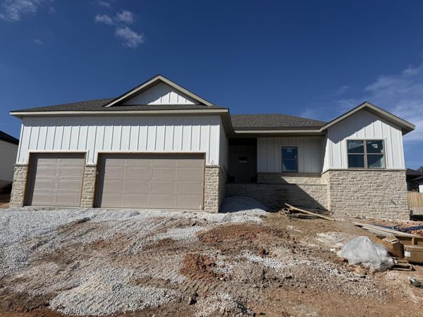 2505 W Webb Road , Ozark, MO 65721