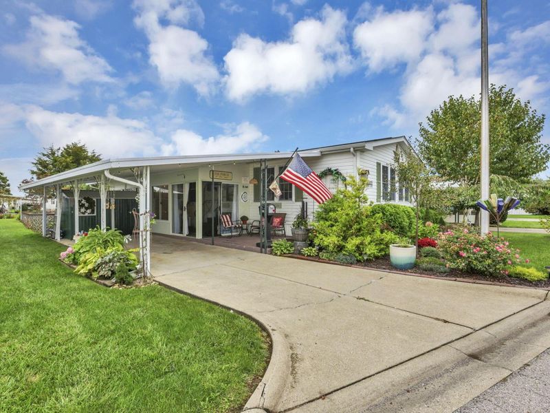 5448 Desert Lane , Dublin, OH 43016 Photo 2