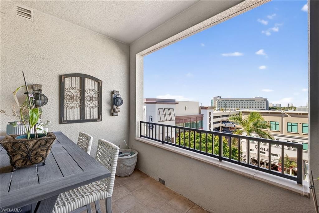 9115 Strada Pl , Unit 5504, Naples, FL 34108 Photo
