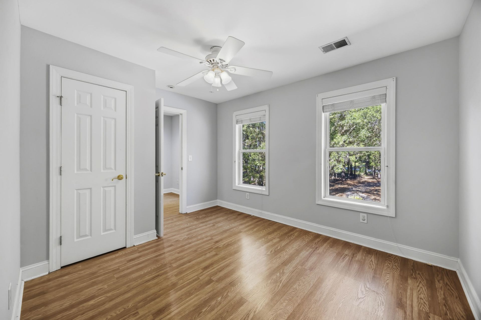 541 Woodspring Road Photo 35