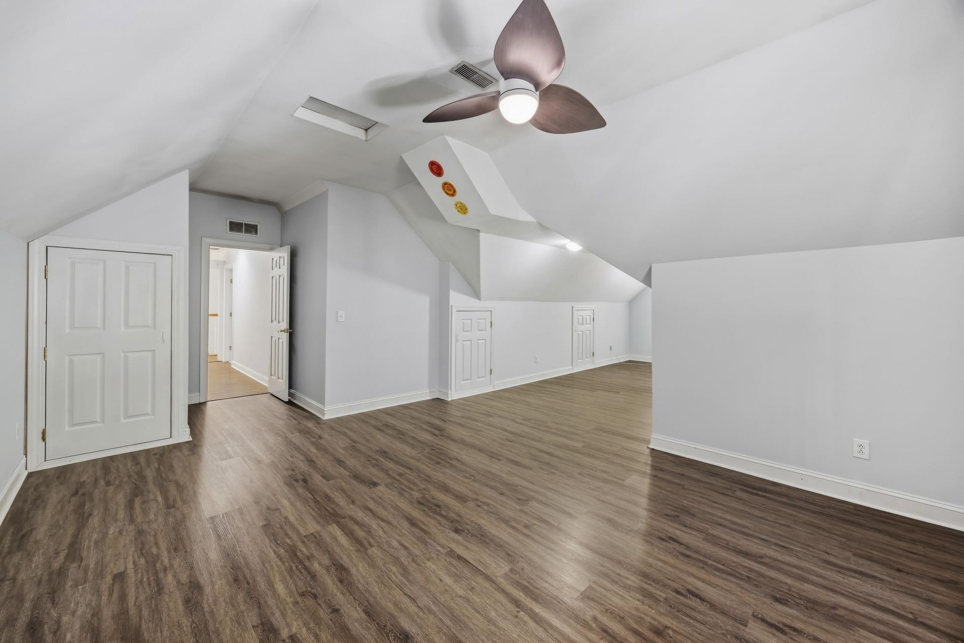 541 Woodspring Road Photo 38