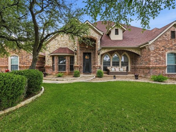 150 Blacktail Lane, Azle, TX 76020