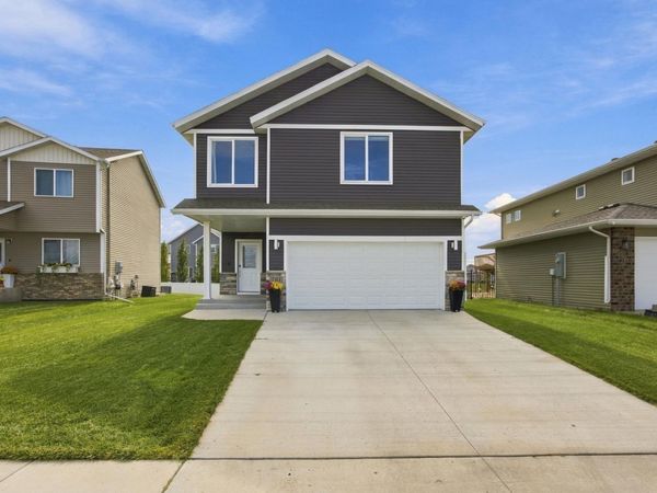 781 Albert Drive W, West Fargo, ND 58078