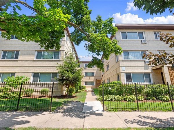 6717 N Hermitage Avenue, Unit 6C, Chicago, IL 60626