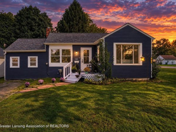 1942 Chestnut Street, Holt, MI 48842