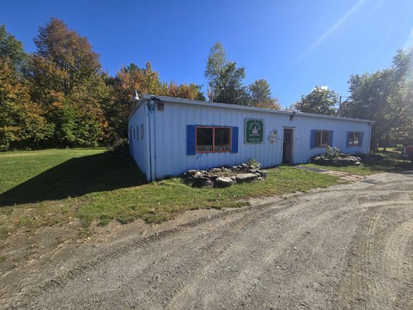 50 Veterans Highway , Brooks, ME 04921