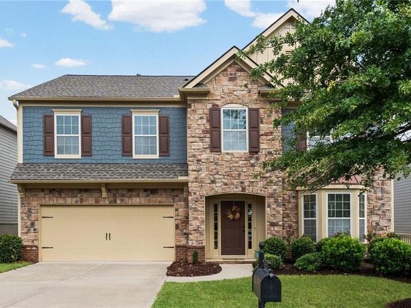 4945 Pont Du Gard Drive, Cumming, GA 30040
