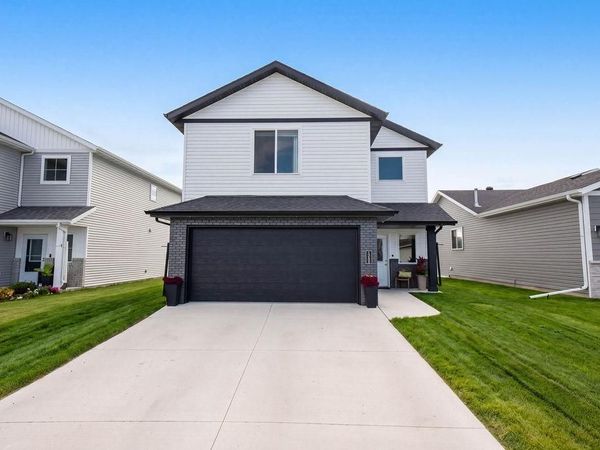 1235 Rachel Drive W, West Fargo, ND 58078
