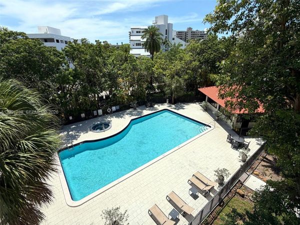 55 Ocean Lane Dr , Unit 4024, Key Biscayne, FL 33149