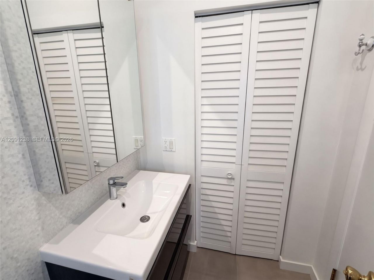 55 Ocean Lane Dr , Unit 4024, Key Biscayne, FL 33149 Photo
