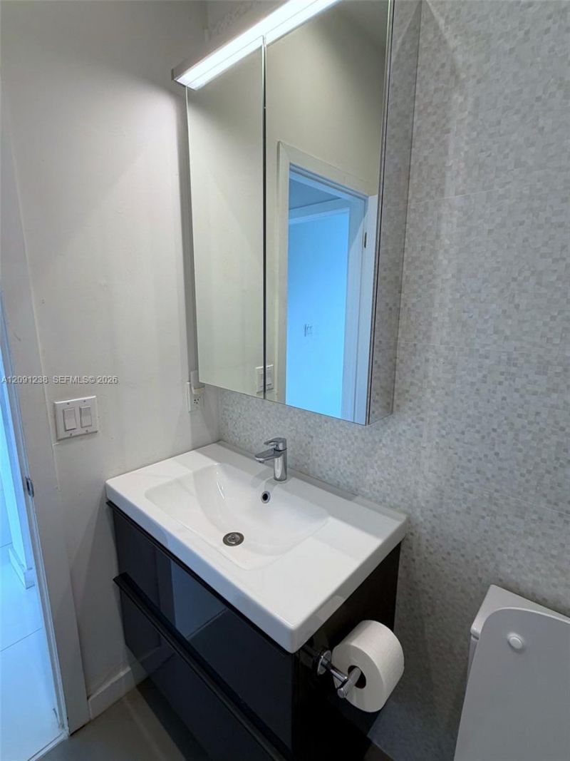 55 Ocean Lane Dr , Unit 4024, Key Biscayne, FL 33149 Photo