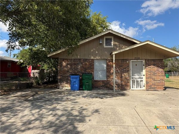 2110 Louise Street , Unit 1, Seguin, TX 78155